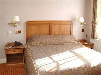 Silver Cup - Inn Лутон Екстер'єр фото